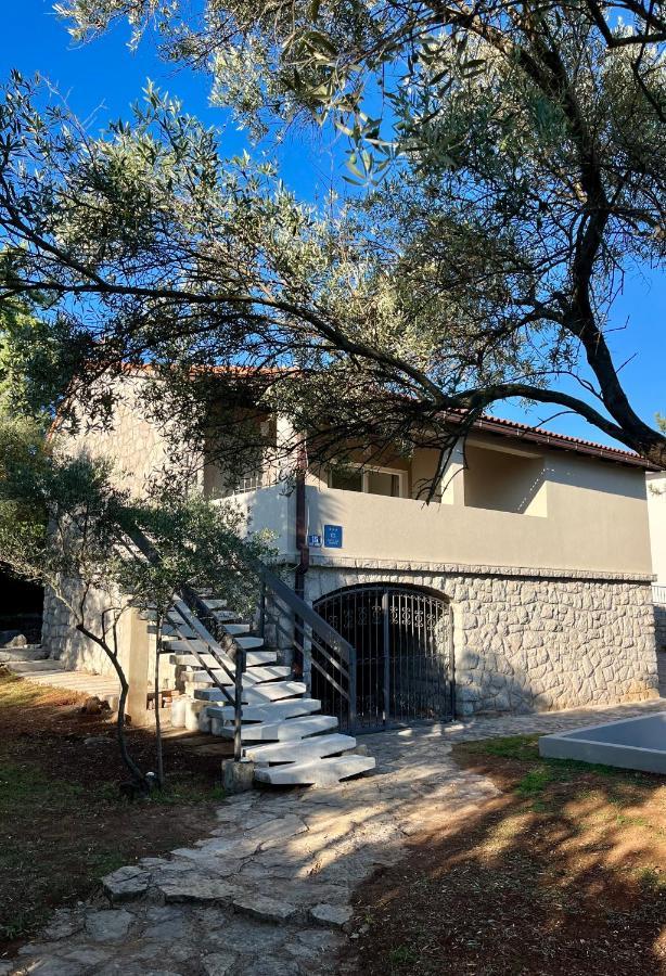 Kuca Za Odmor Krk Villa Krk Town Exterior photo